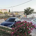 Apartment Simac Okrug Gornji *