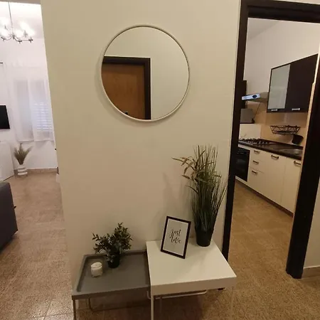 Simac Okrug Gornji Apartment *