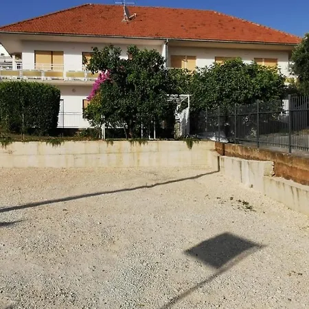 Simac Okrug Gornji Apartment Trogir