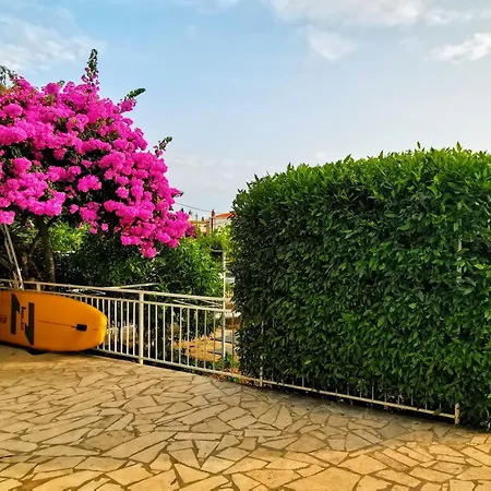 Apartment Simac Okrug Gornji *