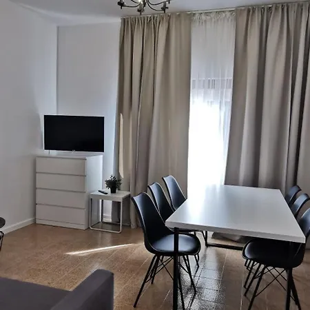 Simac Okrug Gornji トロギール